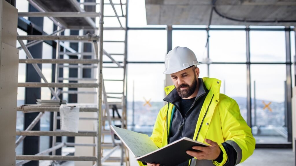 Montagem Segura de Andaimes - NR 18